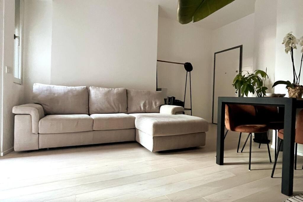 Modern Apartment - Walking Distance To Milan Central Station Экстерьер фото
